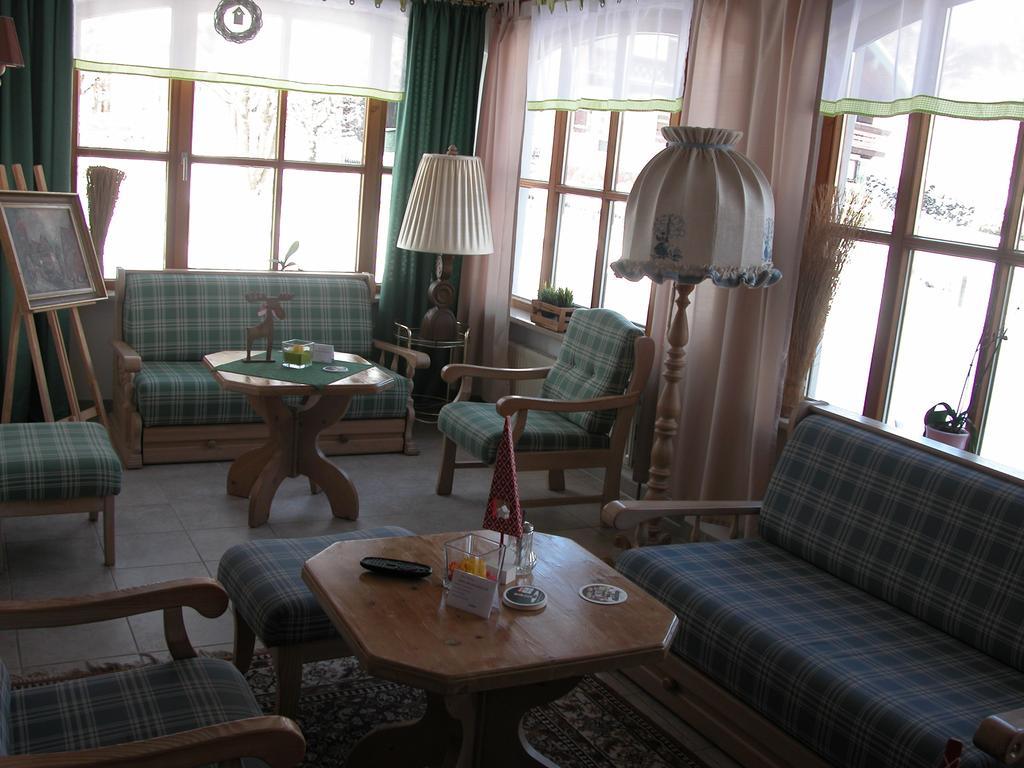 Hotel-Restaurant Zum Hirschhaus Inklusiv Chiemgaukarte ルーポルディング エクステリア 写真