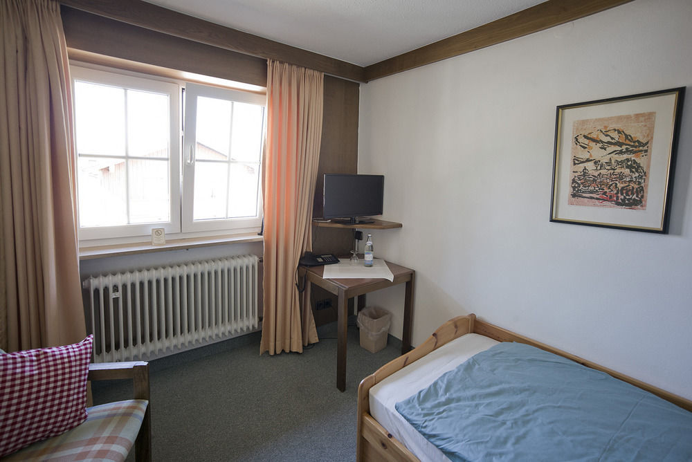 Hotel-Restaurant Zum Hirschhaus Inklusiv Chiemgaukarte ルーポルディング エクステリア 写真